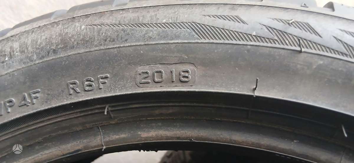 Firestone, žieminės 225/45 R18