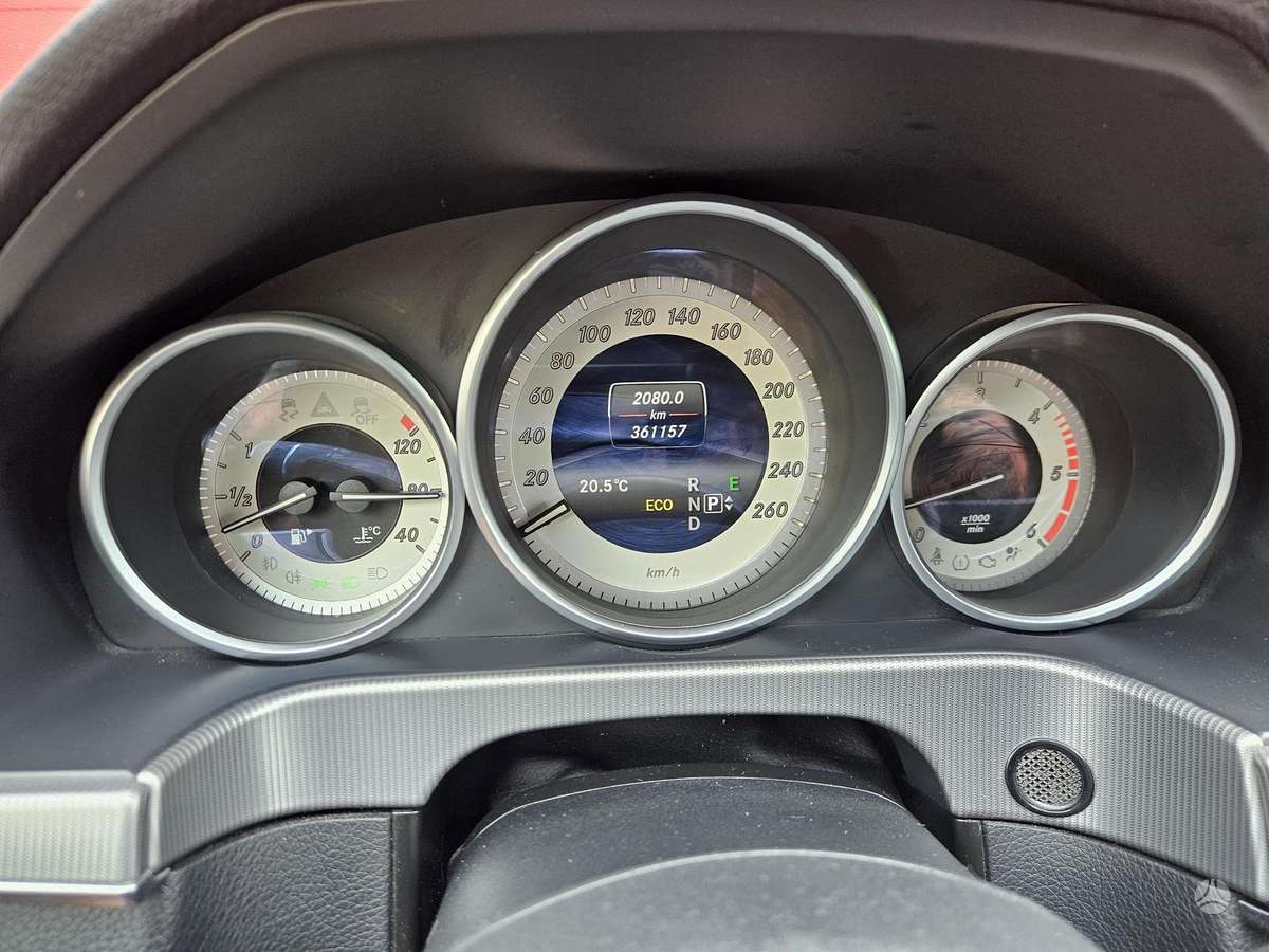 Mercedes-Benz E300, 3.0 l., Универсал