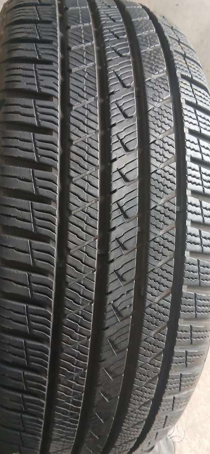 Vredestein, всесезонные 215/55 R18
