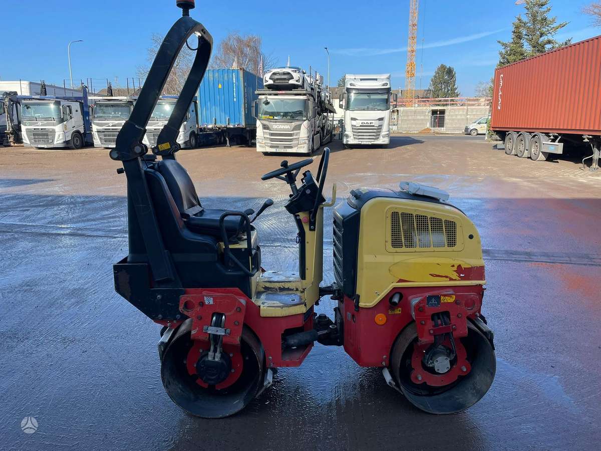 Dynapac CC1000, vibro technika