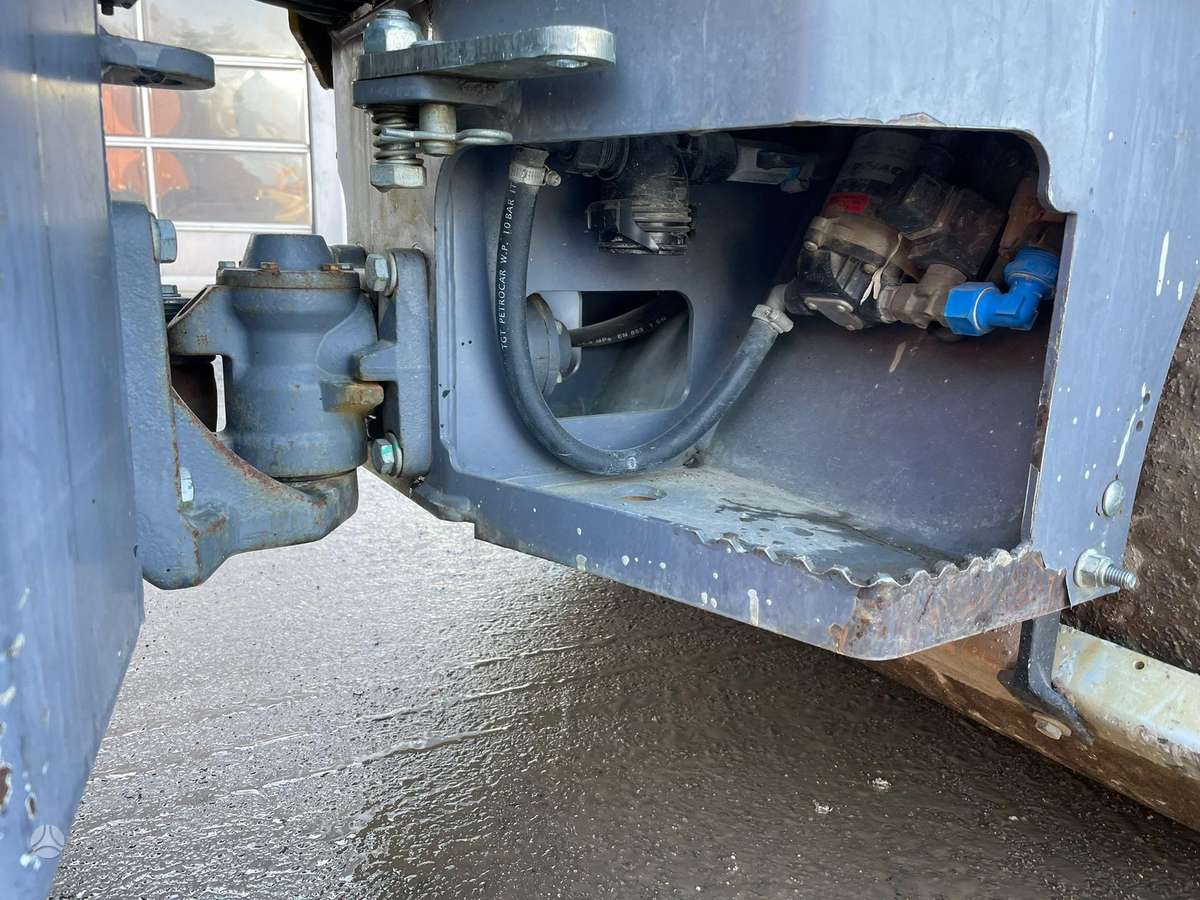 Dynapac CC1000, vibrator / compactor