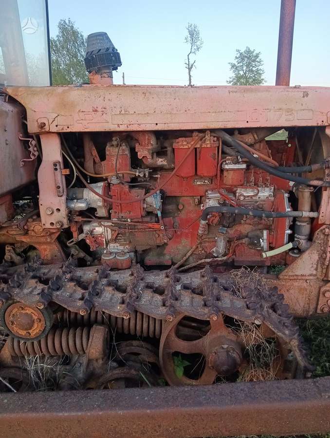 DT 75, tractors