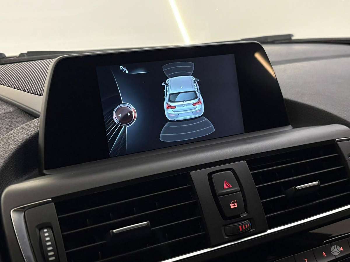BMW 120, 2.0 l., Хэтчбек