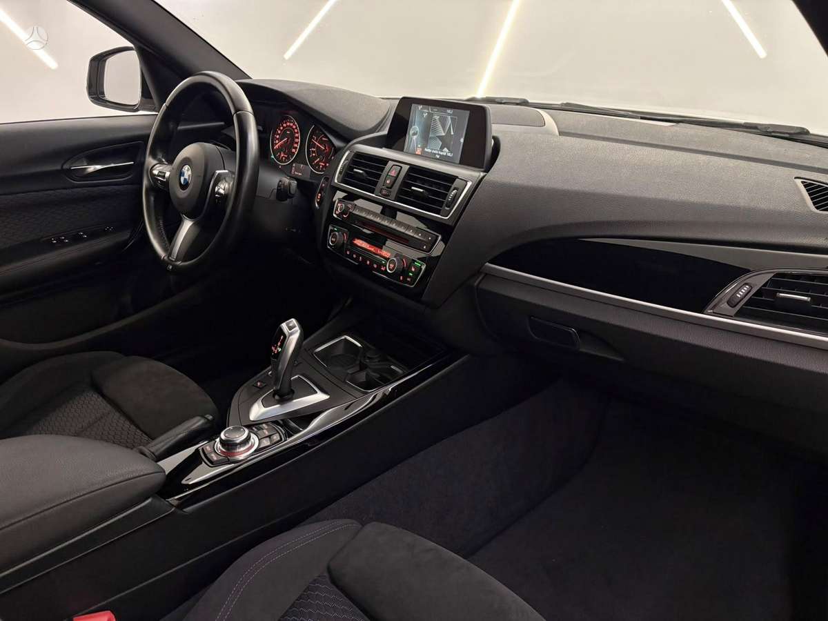 BMW 120, 2.0 l., Хэтчбек