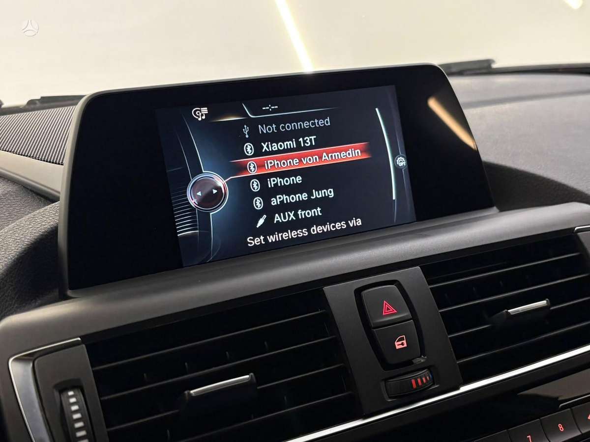 BMW 120, 2.0 l., hatchback
