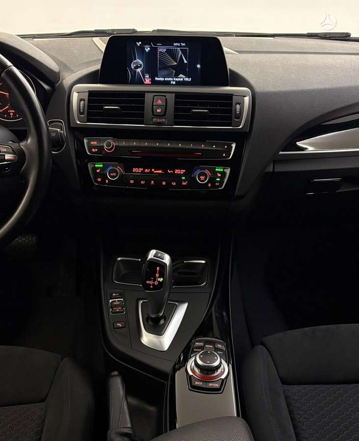 BMW 120, 2.0 l., hatchback