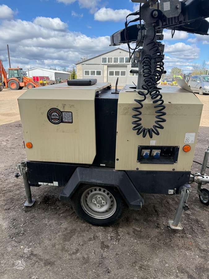 Doosan R1130F 9V, mobile light towers