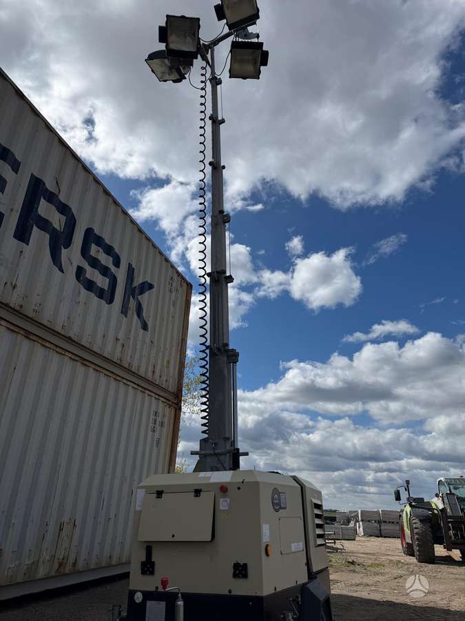 Doosan R1130F 9V, mobile light towers