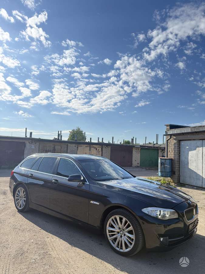 BMW 520, 2.0 l., universalas