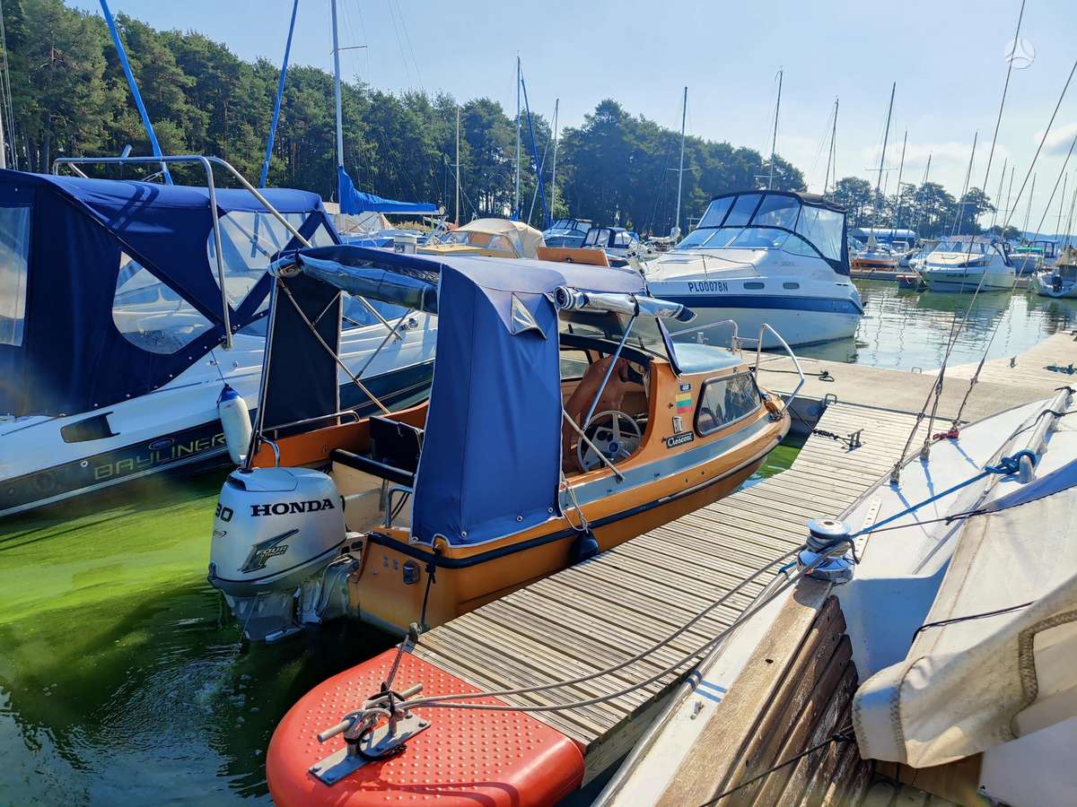 Crescent, Švedija Crescent 418,, yachts / cruisers