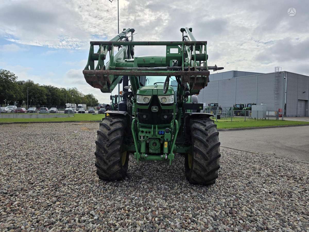 John Deere 6155M, traktoriai