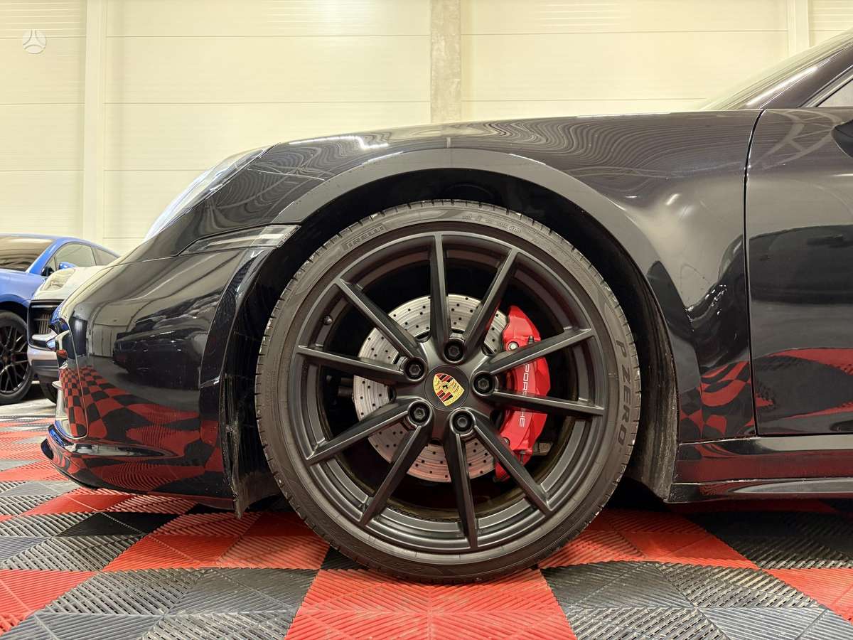 Porsche 911 - 10