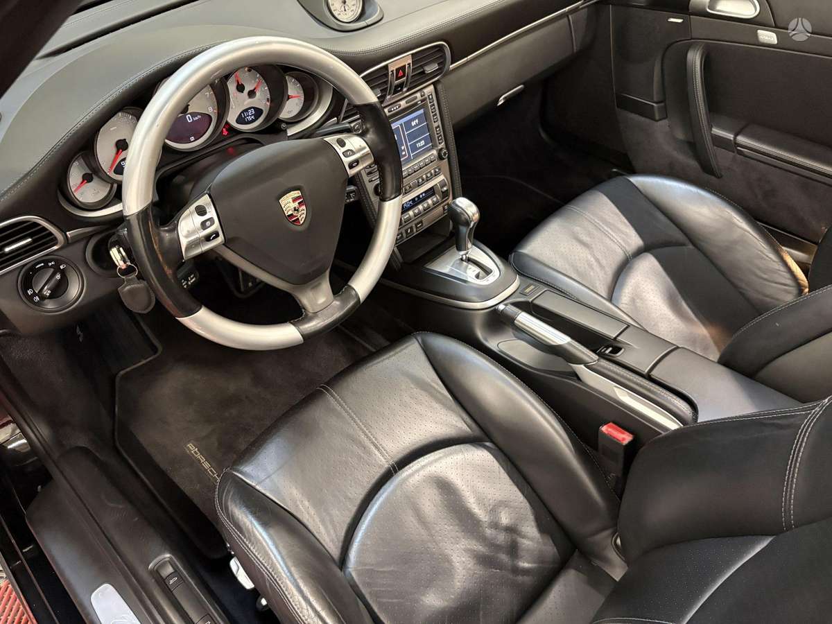 Porsche 911 - 11