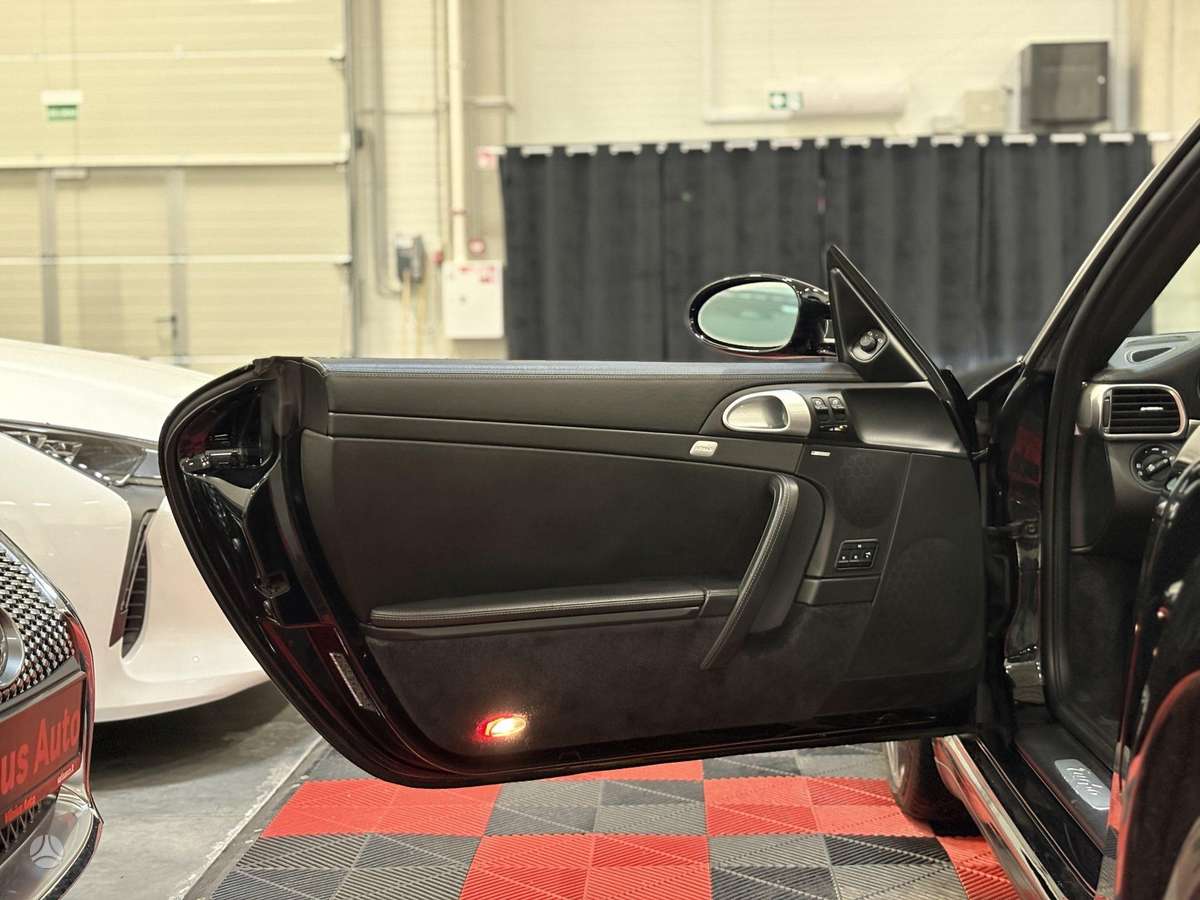 Porsche 911 - 12