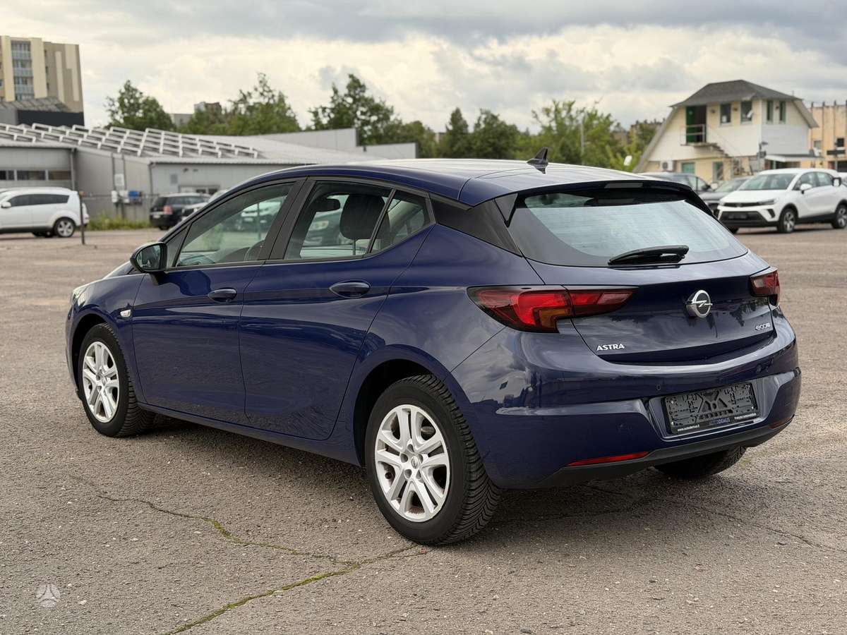 Opel Astra, 1.6 l., Хэтчбек