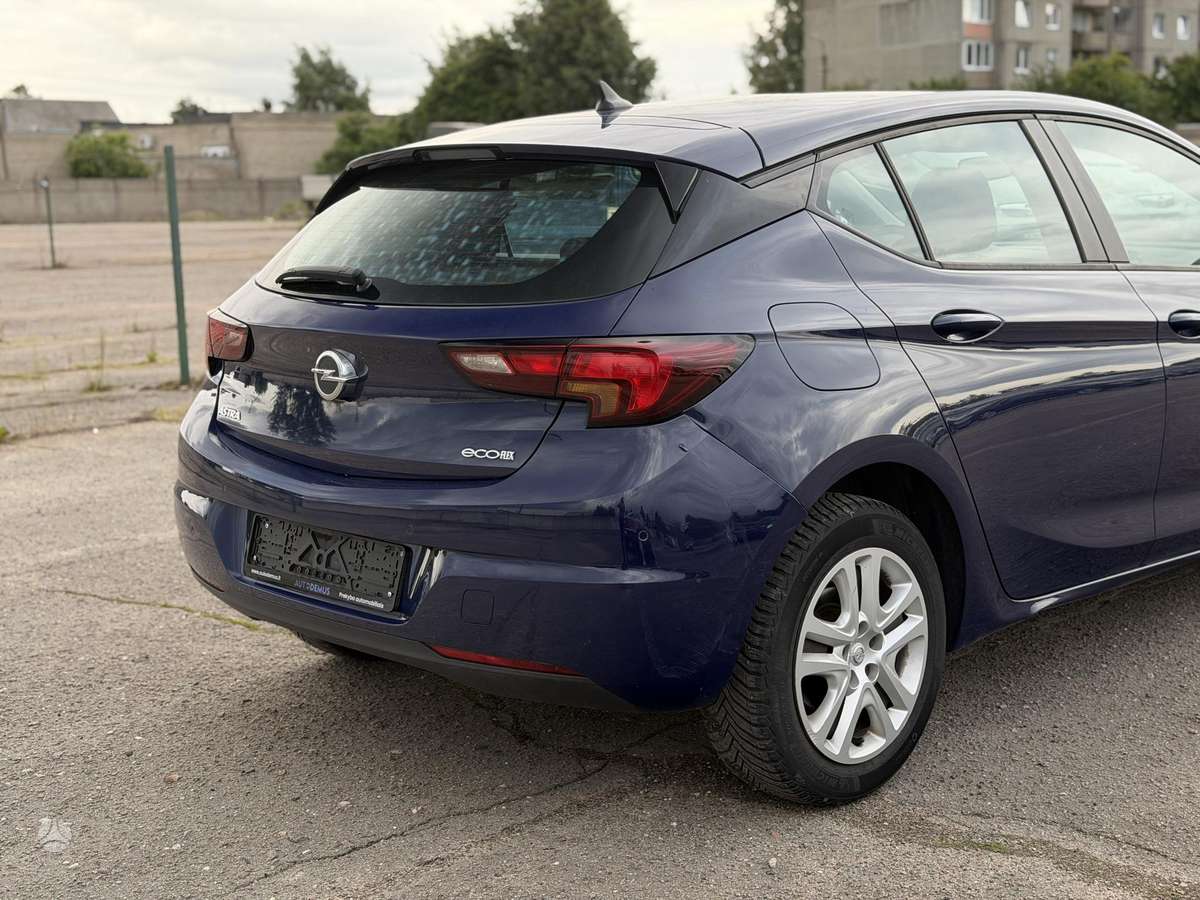 Opel Astra, 1.6 l., Хэтчбек