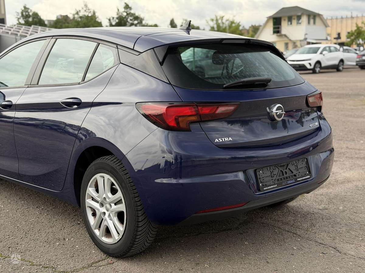 Opel Astra, 1.6 l., Хэтчбек