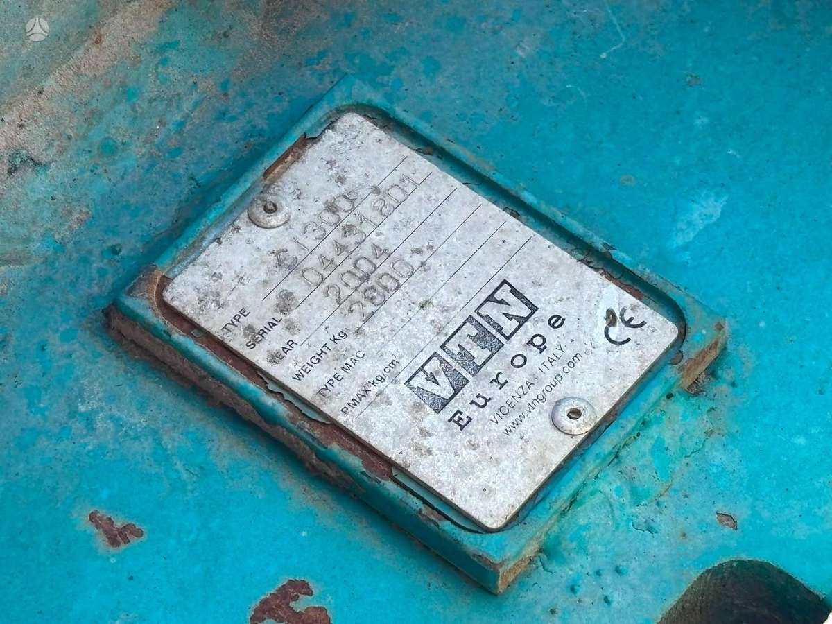 Kobelco K909LC-II, экскаваторы