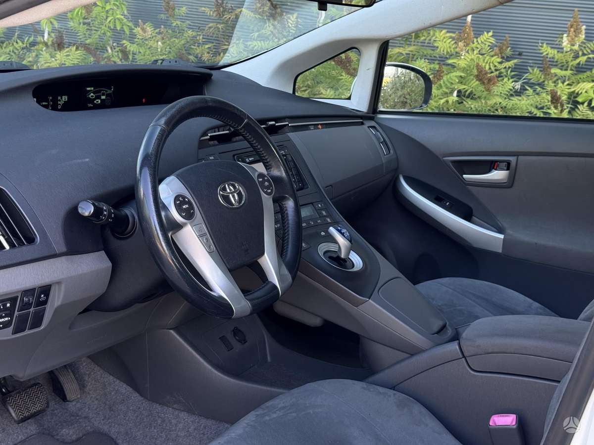 Toyota Prius - 7