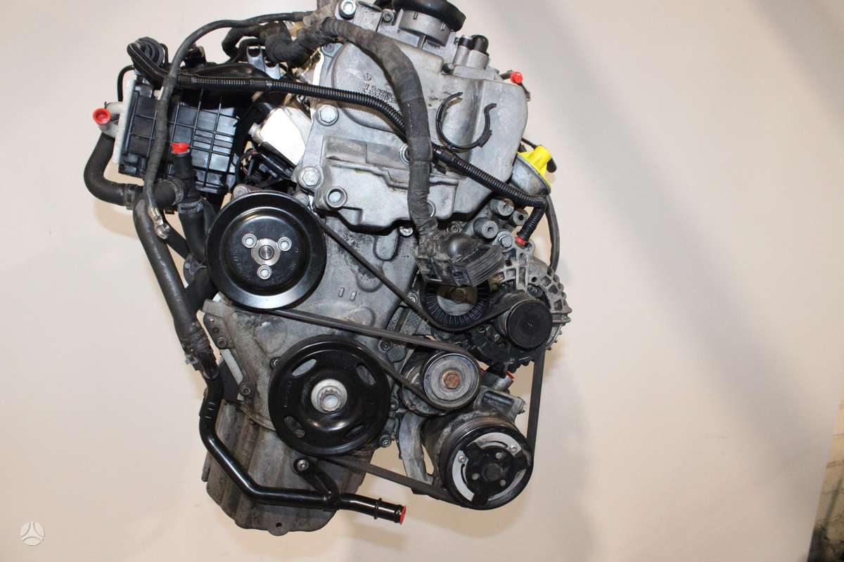 Volkswagen Golf, CAXA, двигатель