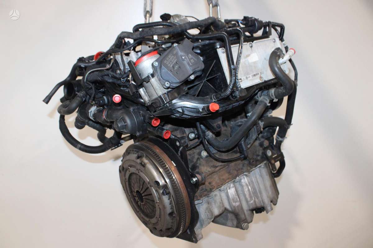 Volkswagen Golf, CAXA, двигатель