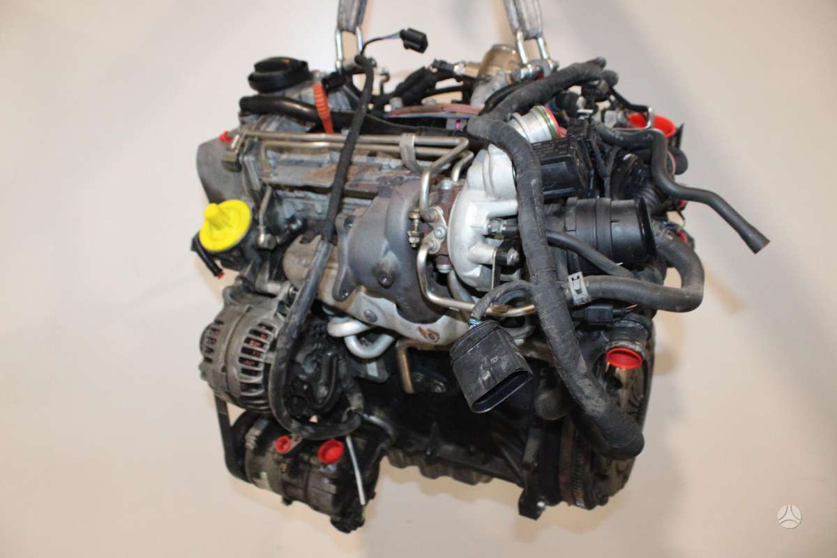 Volkswagen Golf, CAXA, двигатель