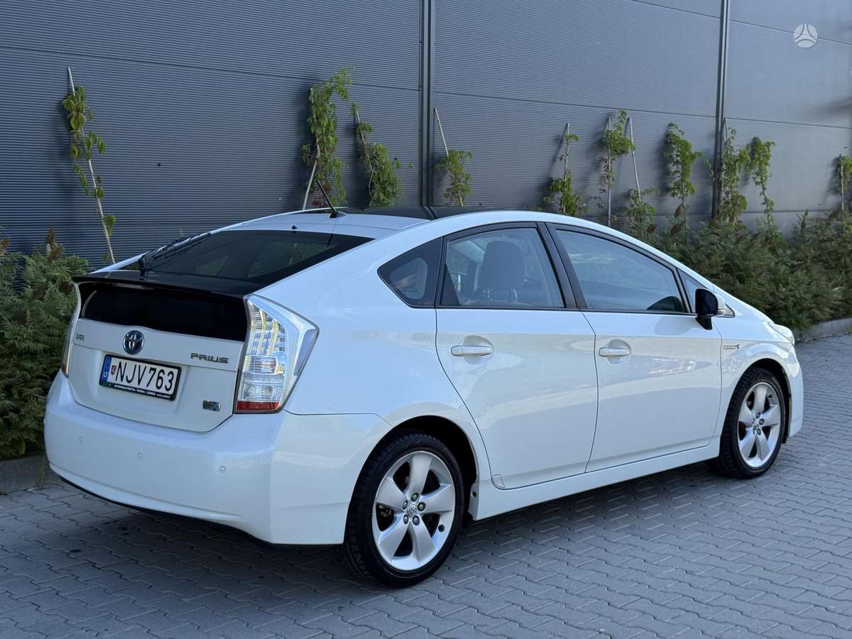 Toyota Prius - 6