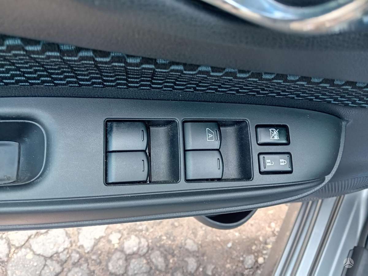 Nissan Note, 1.2 l., Хэтчбек