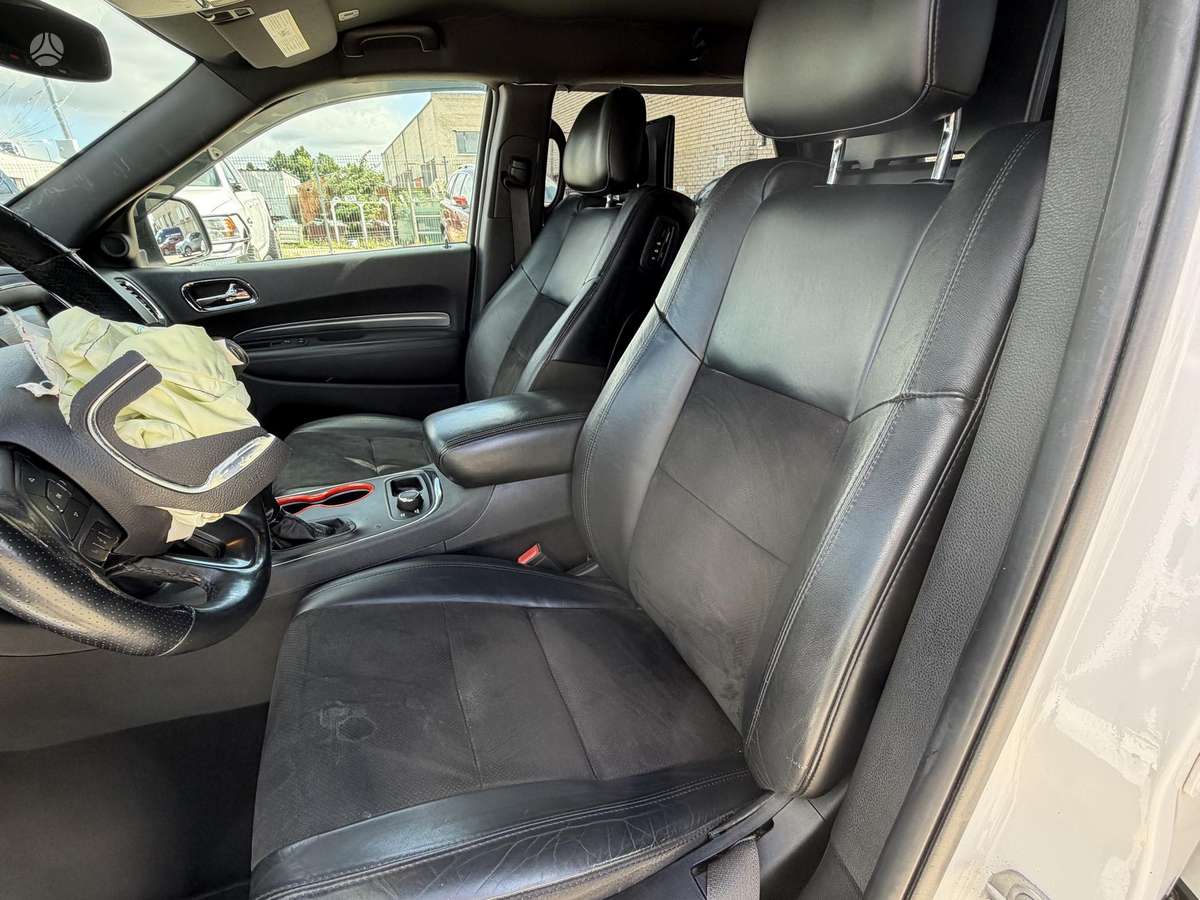 Dodge Durango, 5.7 l., off-road / crossover