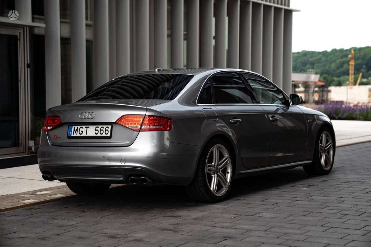 Audi S4, 3.0 l., Седан