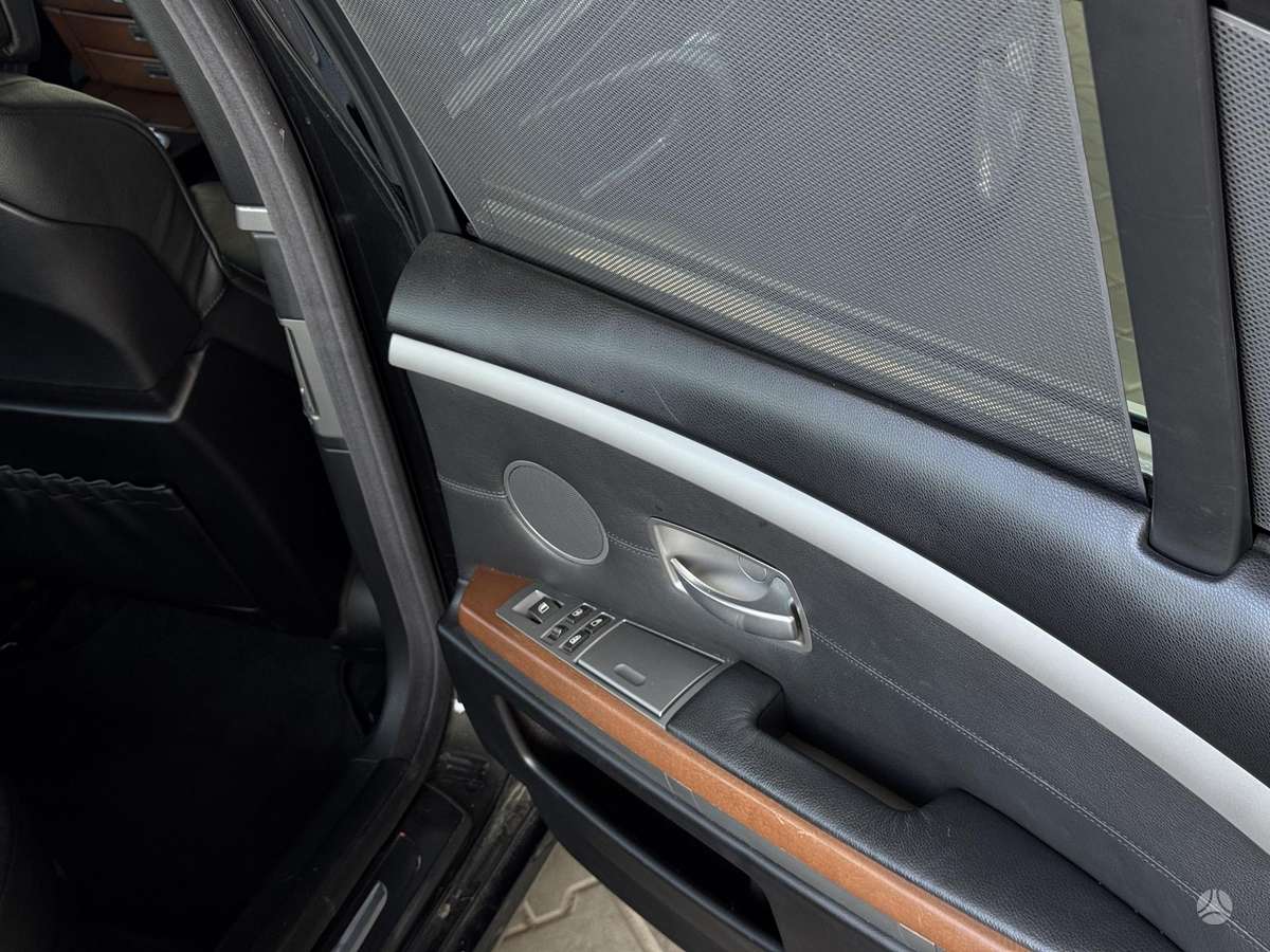 BMW 730, 3.0 l., Седан