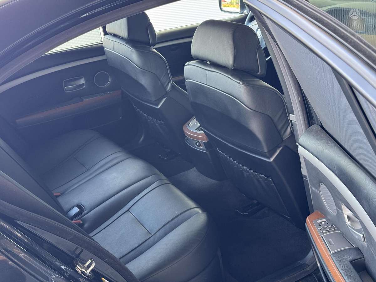 BMW 730, 3.0 l., Седан