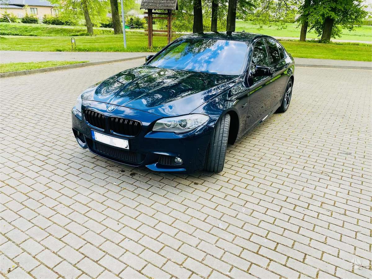 BMW 525, 2.0 l., Седан