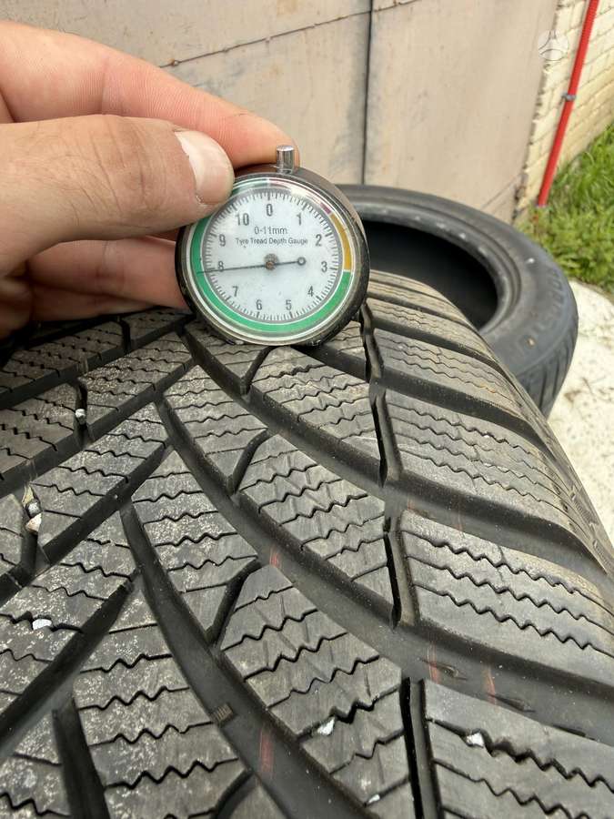 Semperit, всесезонные 235/65 R17