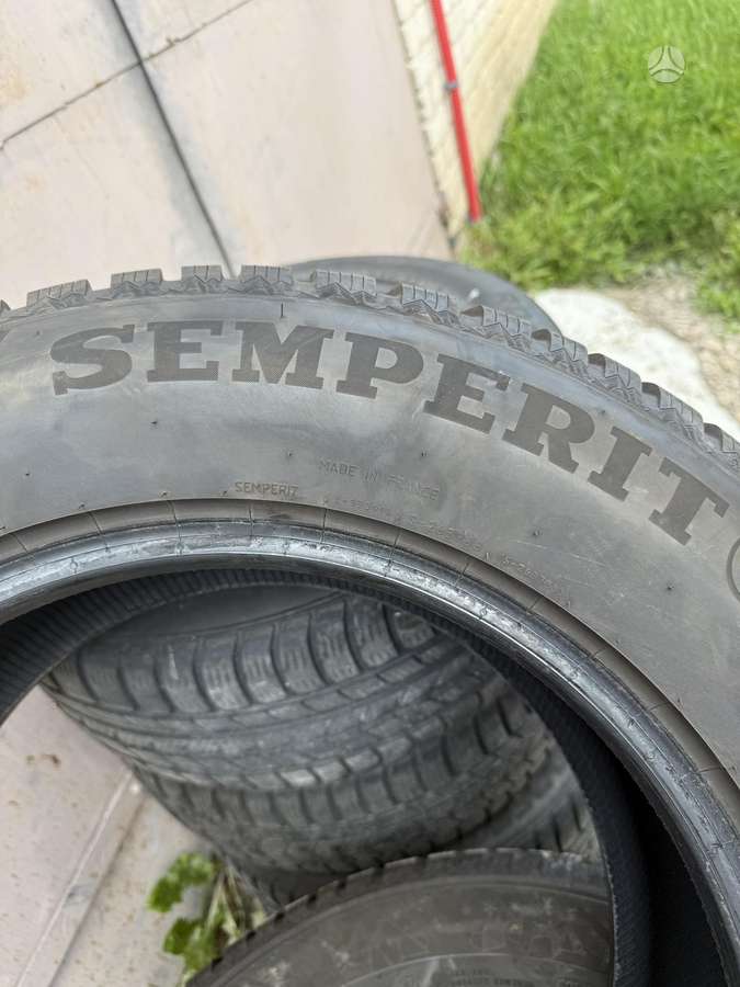 Semperit, universalios 235/65 R17