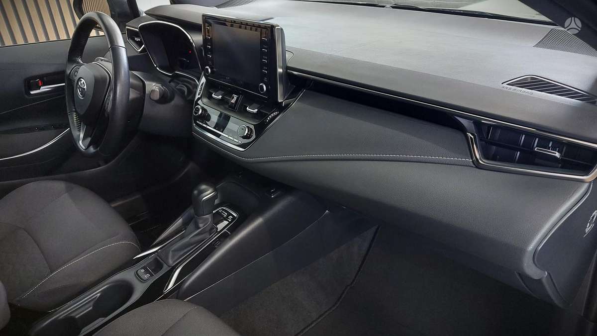 Toyota Corolla - 11