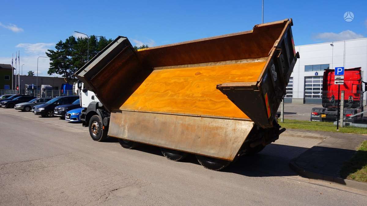 Renault Kerax 460, самосвалы