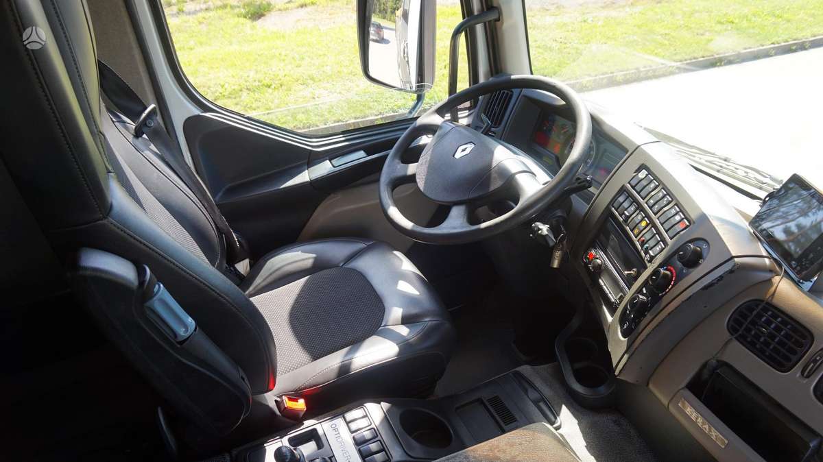 Renault Kerax 460, самосвалы