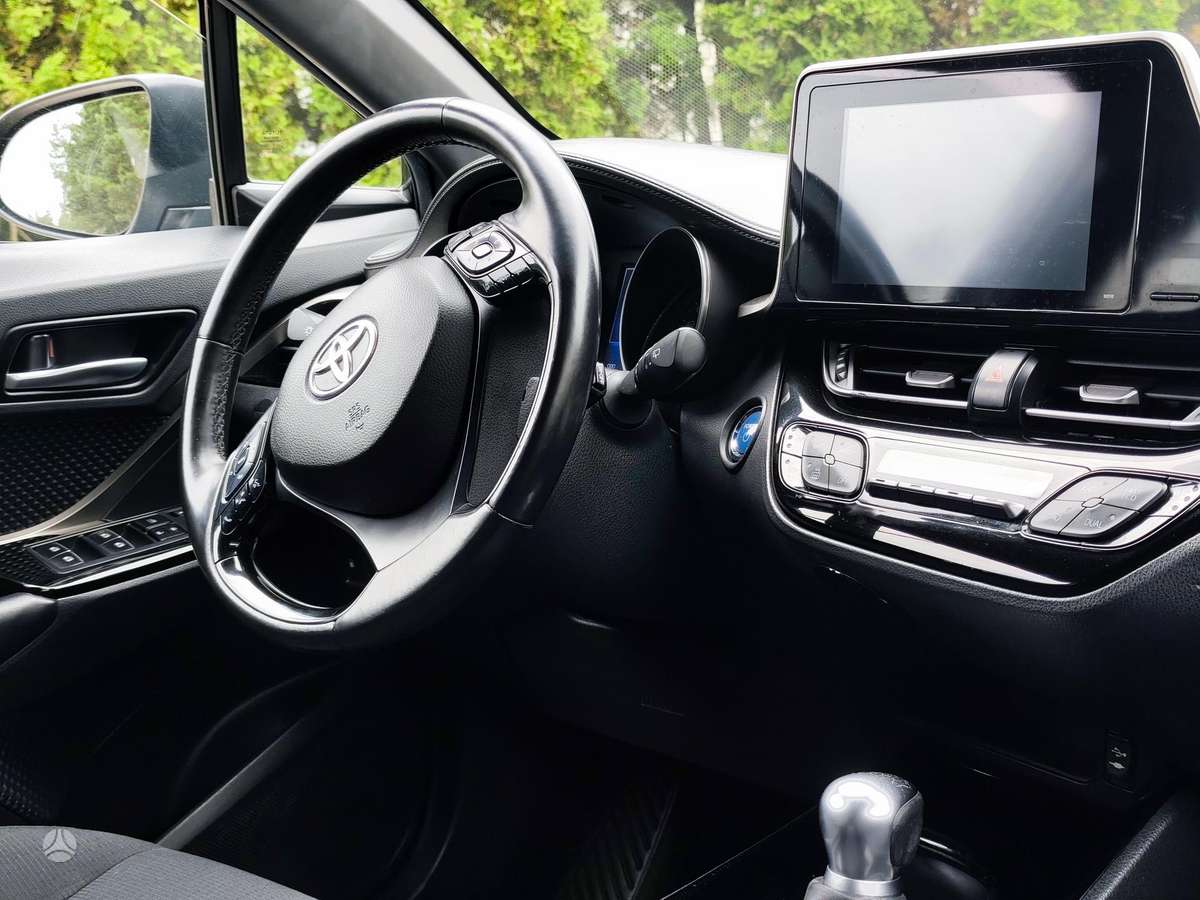 Toyota C-HR - 5