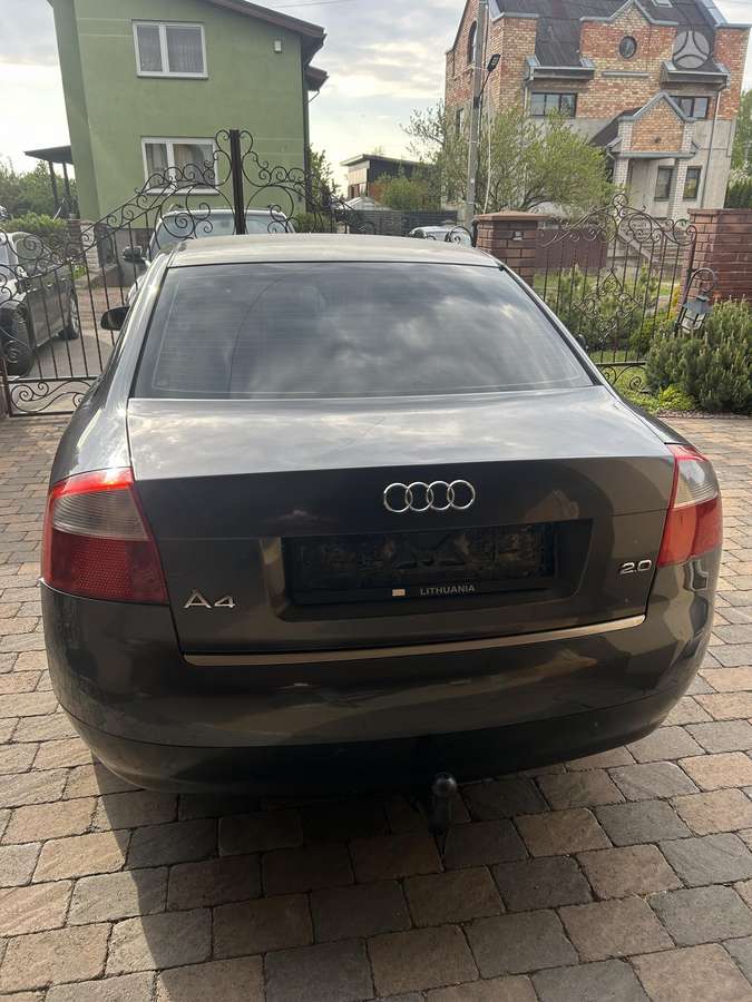 Audi A4, 1.9 l., Седан