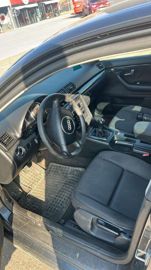 Audi A4, 1.9 l., Седан