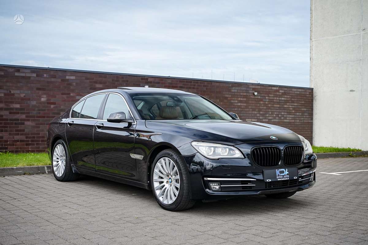 BMW 730, 3.0 l., Седан
