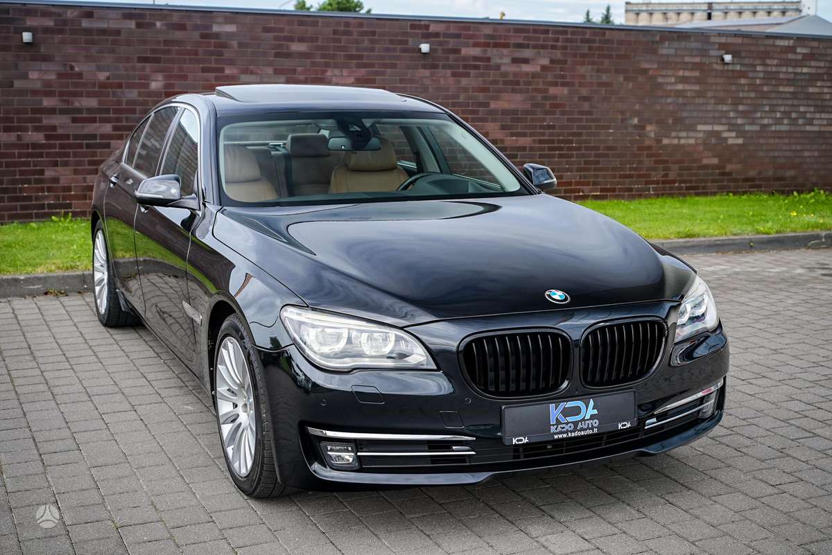 BMW 730, 3.0 l., Седан
