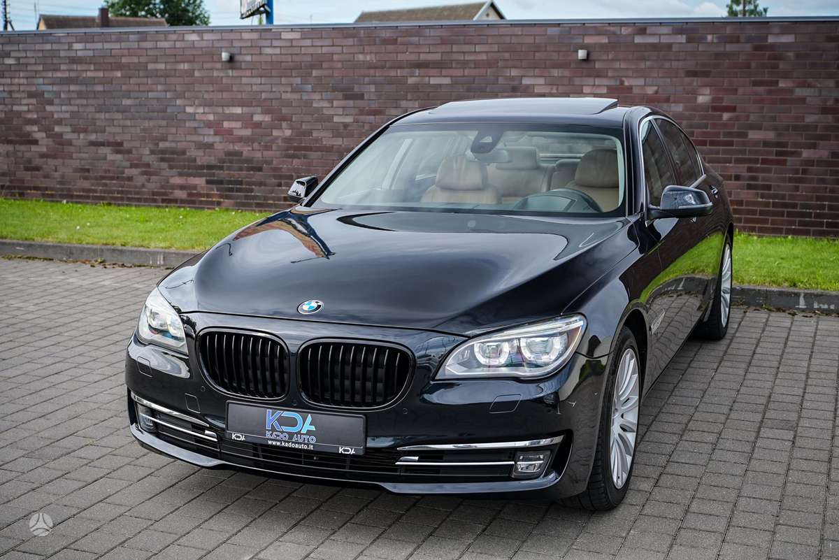 BMW 730, 3.0 l., Седан