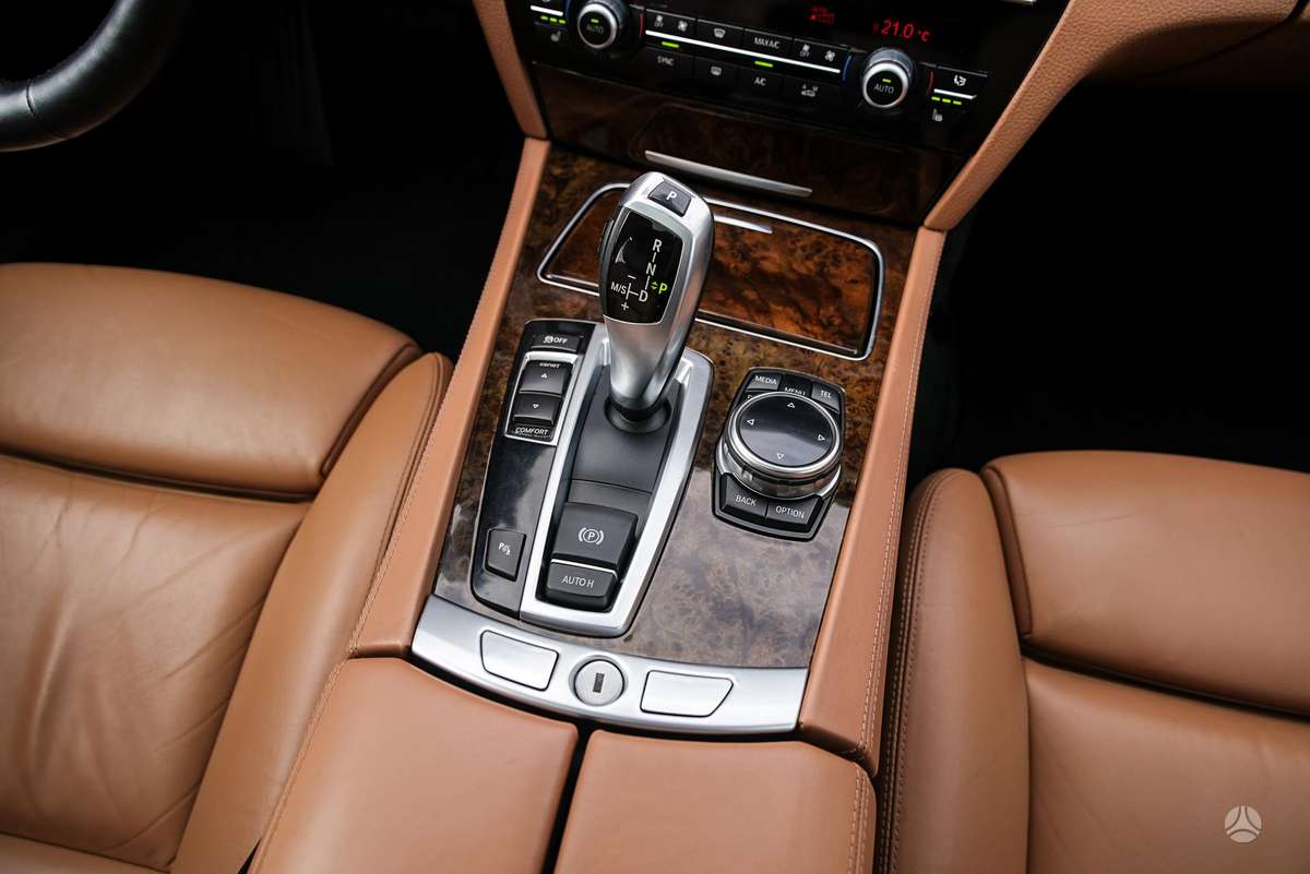 BMW 730, 3.0 l., Седан