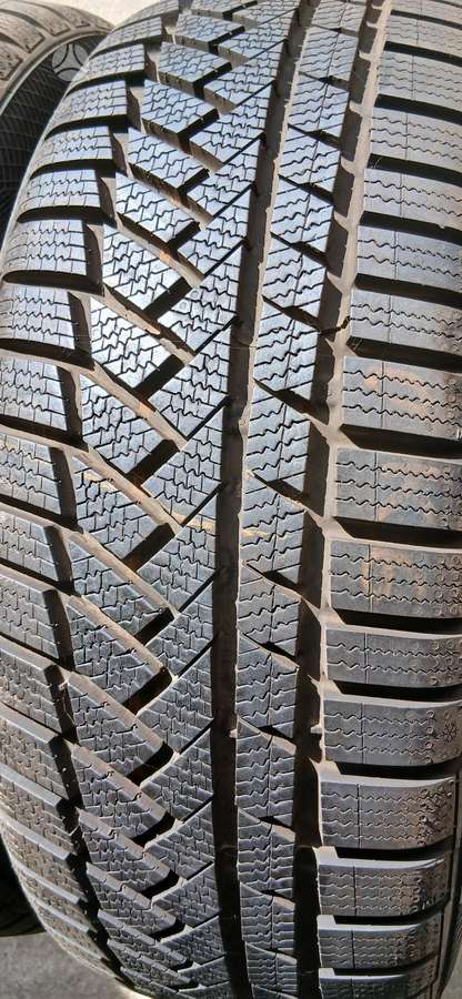 Continental, зимние 205/50 R17