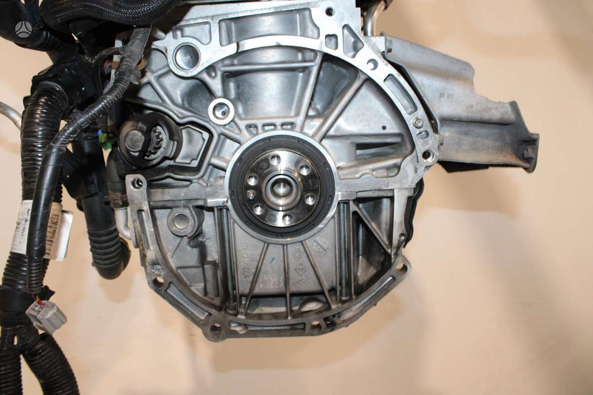 Nissan Pulsar, HRA2, engine