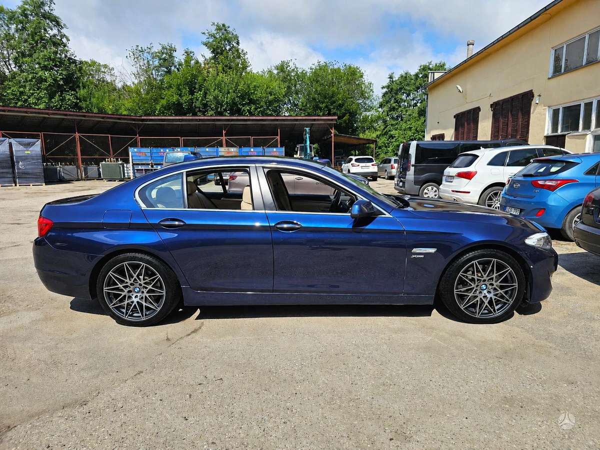 BMW 525, 2.0 l., Седан