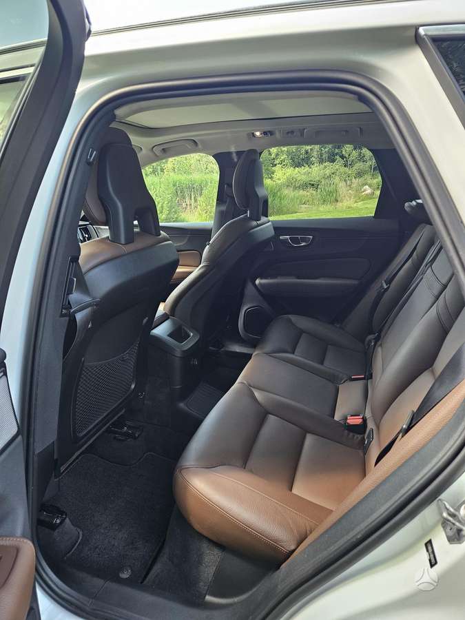 Volvo XC60 - 10