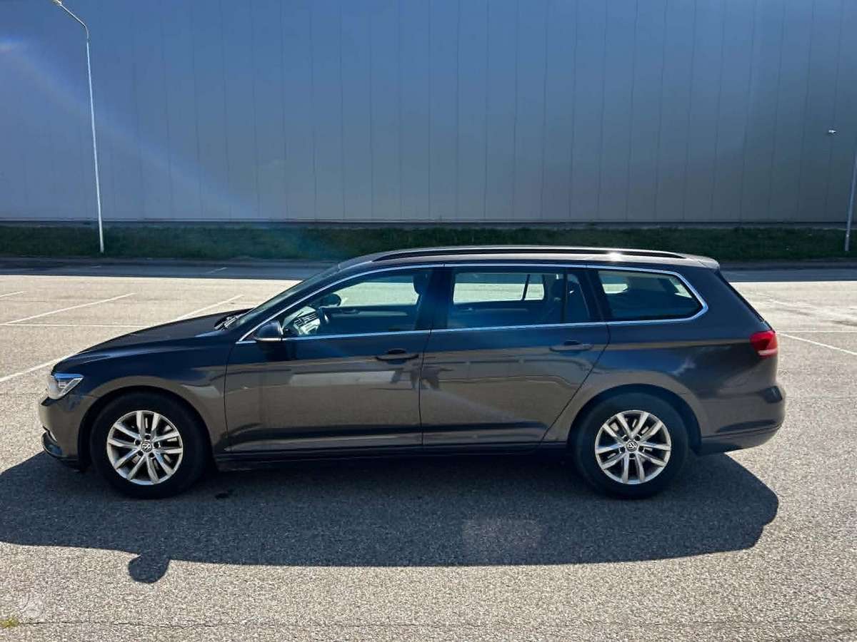 Volkswagen Passat - 3